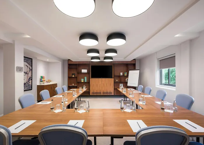 Courtyard By Marriott Glasgow Airport